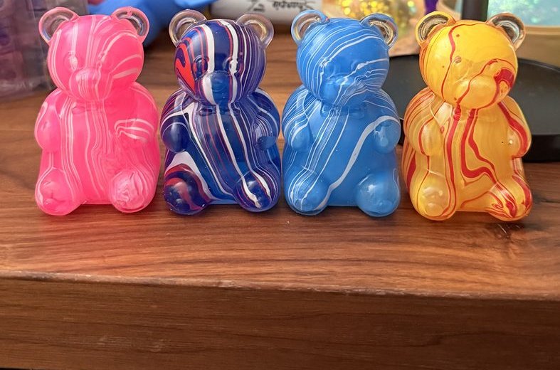 Marble pattern gummy bear squish